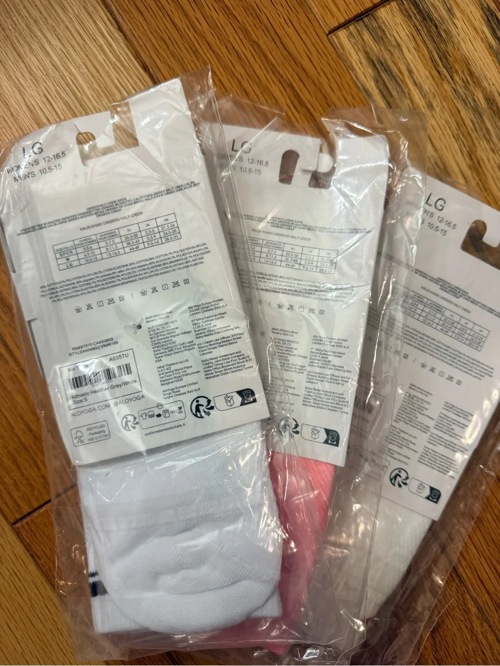 ALO Yoga Half-Crew Socks - Pink and White